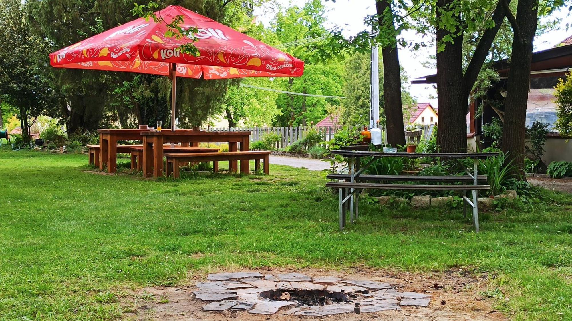 Penzion U Kostela Mlaka Экстерьер фото